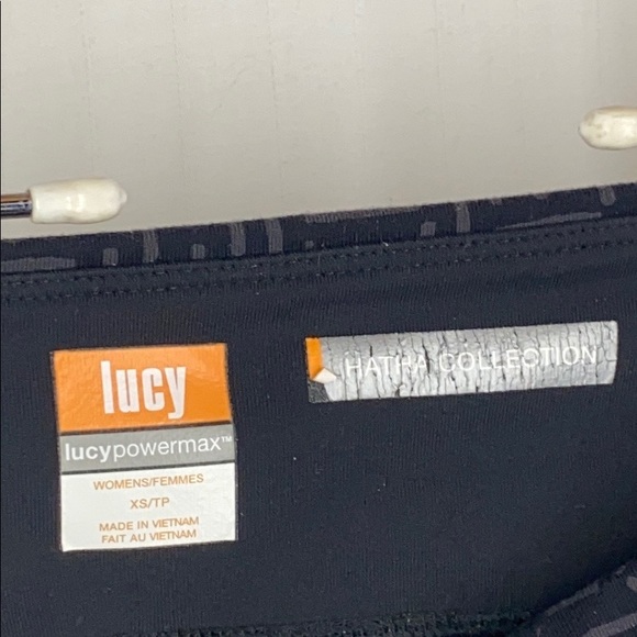 LUCY XS Hatha PowerMax Black Gray Capri Legging - Picture 7 of 7